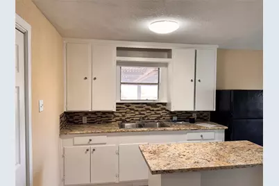 2820 Moore Avenue, Bay City, TX 77414 - Photo 10