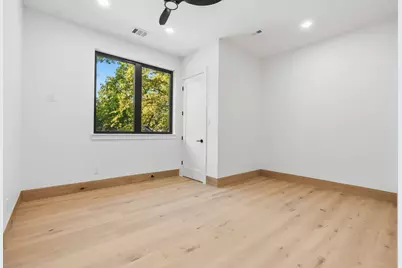 12 N Timber Top Dr, The Woodlands, TX 77380 - Photo 22