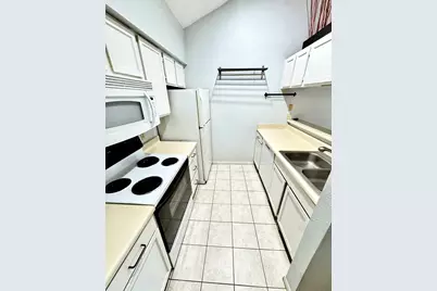 8055 Cambridge Street #34, Houston, TX 77054 - Photo 10