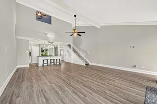7 April Point Dr S, Conroe, TX 77356 - Photo 6