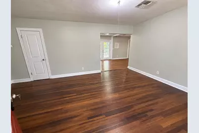 1211 17th Avenue N, Texas City, TX 77590 - Photo 4