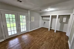1211 17th Ave N, Texas City, TX 77590 - Photo 6