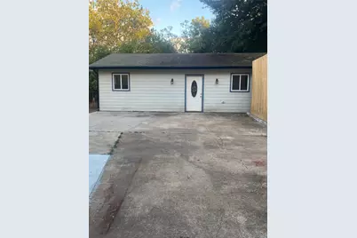 7 Dowling Street #B, La Marque, TX 77568 - Photo 1