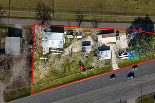 2900 W Hwy 6, Alvin, TX 77511 - Photo 2