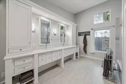 2835 W Wildwind Circle, The Woodlands, TX 77380 - Photo 10