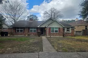 6010 Cartagena St, Houston, TX 77035 - Photo 2