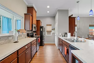 623 W Deberry Avenue, Aransas Pass, TX 78336 - Photo 16