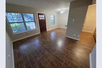3224 Timmons Lane #117, Houston, TX 77027 - Photo 2