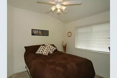 13110 Rippling Creek Lane, Pearland, TX 77584 - Photo 20