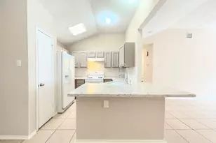 5619 Gineridge Dr, Houston, TX 77053 - Photo 8