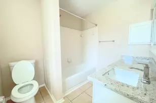 5619 Gineridge Dr, Houston, TX 77053 - Photo 18