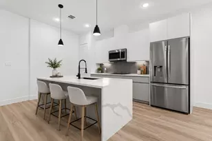 4201 Oats St, Houston, TX 77020 - Photo 6