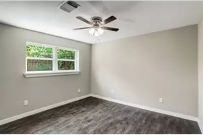 9214 Mahoning Drive, Houston, TX 77074 - Photo 10