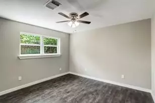 9214 Mahoning Dr, Houston, TX 77074 - Photo 10