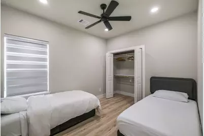 8328 Mariah Street #B, Houston, TX 77051 - Photo 12