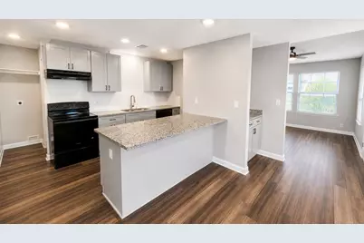 9 Carol Court #B, Brookshire, TX 77423 - Photo 6