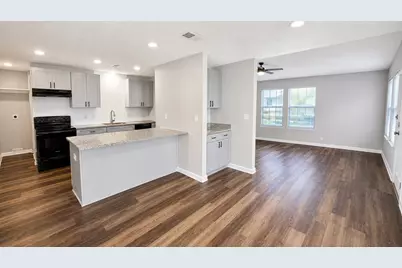 9 Carol Court #B, Brookshire, TX 77423 - Photo 4