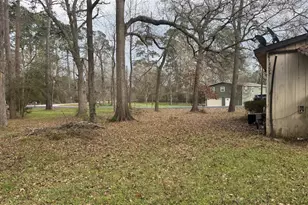 566 Gov Wood Dr, Point Blank, TX 77364 - Photo 8