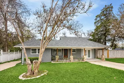 241 S Masonic St, Bellville, TX 77418 - Photo 1