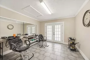 241 S Masonic St, Bellville, TX 77418 - Photo 12