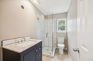 241 S Masonic St, Bellville, TX 77418 - Photo 4