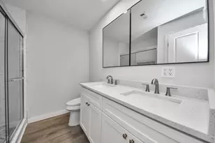 302 County Park Dr, League City, TX 77573 - Photo 14