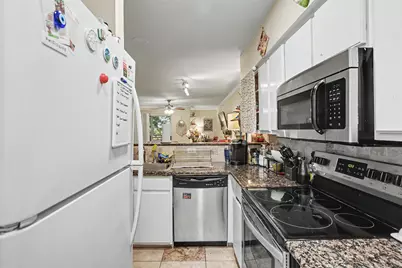 501 W 26th Street #210, Austin, TX 78705 - Photo 20