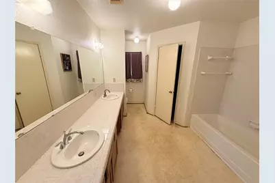 872 Granville Drive, Houston, TX 77091 - Photo 12