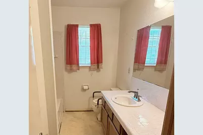 872 Granville Drive, Houston, TX 77091 - Photo 16