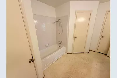 872 Granville Drive, Houston, TX 77091 - Photo 14