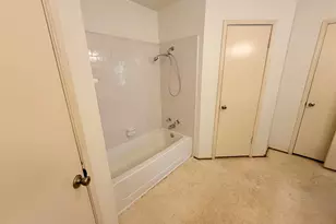 872 Granville Dr, Houston, TX 77091 - Photo 14