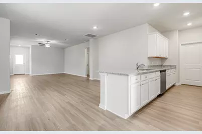 8208 Vanilla Orchid Drive, Houston, TX 77016 - Photo 4