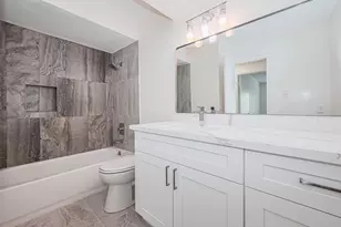 1375 Country Pl Dr, Houston, TX 77079 - Photo 12