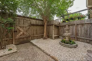 1375 Country Pl Dr, Houston, TX 77079 - Photo 16
