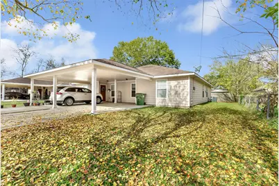 1018 Glendale Street #1018, Dayton, TX 77535 - Photo 2