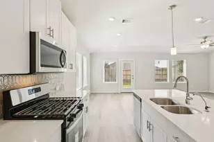 31115 De la Guerra St, Huffman, TX 77336 - Photo 2