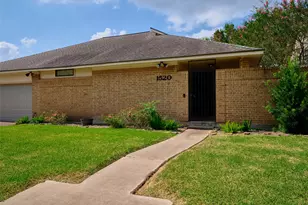 1520 Crestmont St, Wharton, TX 77488 - Photo 4