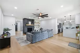 15614 Rill Ln, Houston, TX 77062 - Photo 18