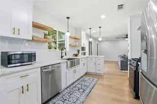 15614 Rill Ln, Houston, TX 77062 - Photo 20