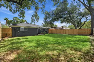 15614 Rill Ln, Houston, TX 77062 - Photo 8
