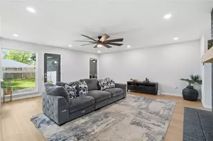 15614 Rill Ln, Houston, TX 77062 - Photo 16