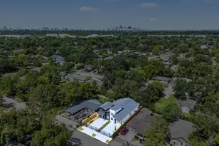 5029 Van Fleet St, Houston, TX 77033 - Photo 38