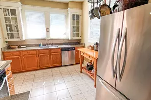 1005 Postoffice St, Galveston, TX 77550 - Photo 8