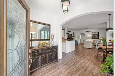 2 Gleneden Court, Conroe, TX 77384 - Photo 4