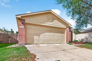 13126 Dawn Hollow Ln, Houston, TX 77072 - Photo 2