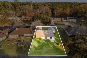 1328 Greenbriar Dr, Huntsville, TX 77340 - Photo 34