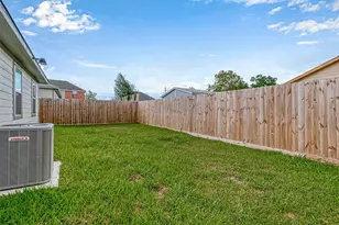 9722 Cargill St, Houston, TX 77029 - Photo 20