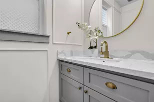 1207 E 28th St, Houston, TX 77009 - Photo 14