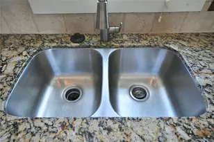 536 Columbia, Houston, TX 77007 - Photo 10