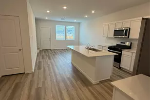 1002 Moon Drop Ln, Houston, TX 77090 - Photo 4